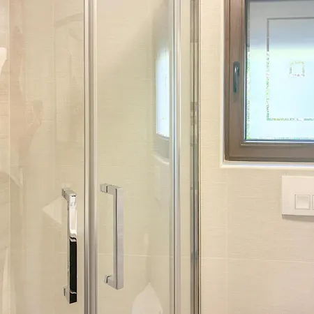 Lägenhet Cozy In With Wifi Palit